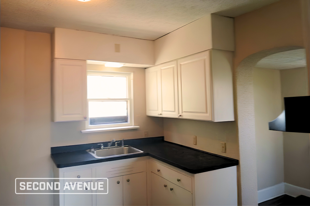 24 E Mapledale Ave - Photo 4 of 18