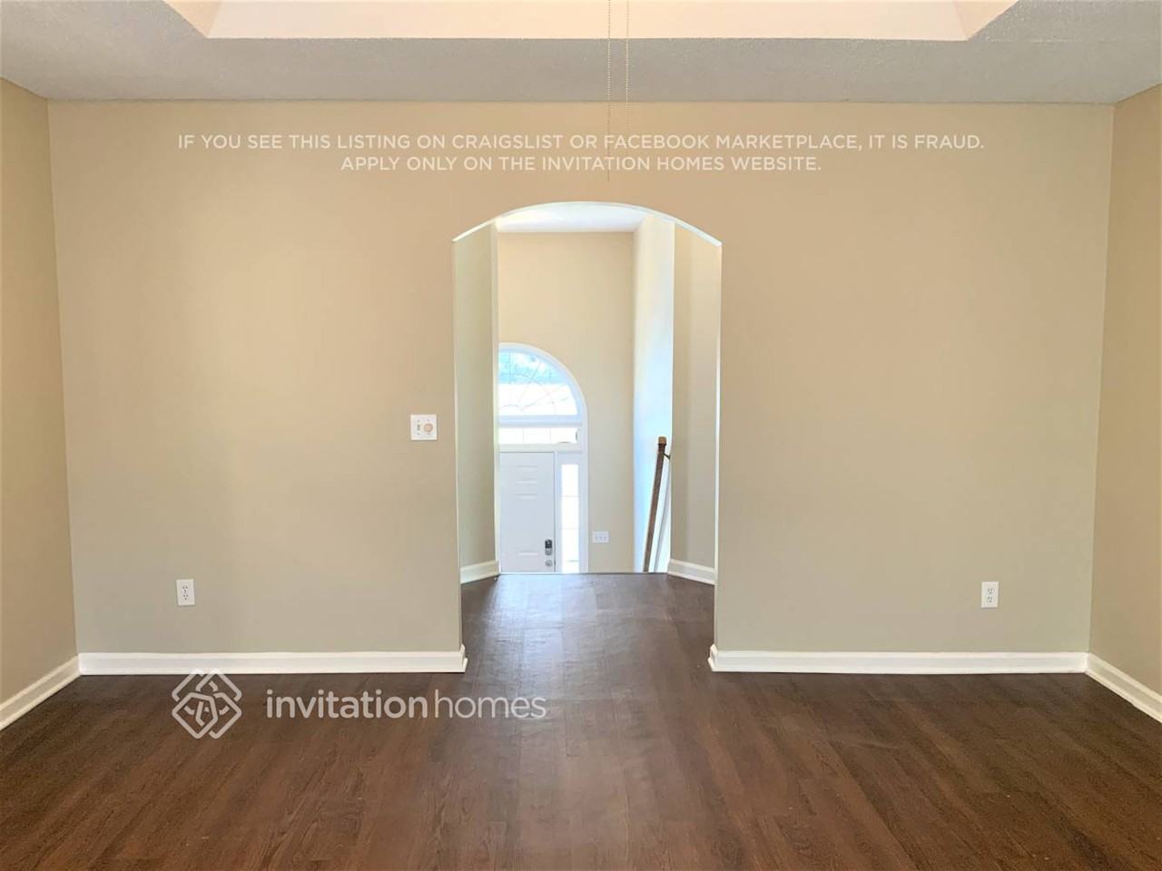 925 Evian Dr Nw - Photo 2 of 13