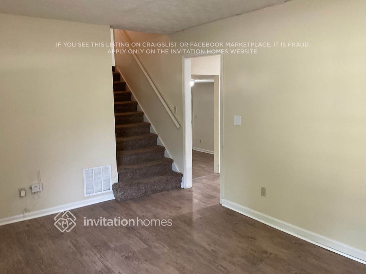113 Stillwater Rd - Photo 2 of 13