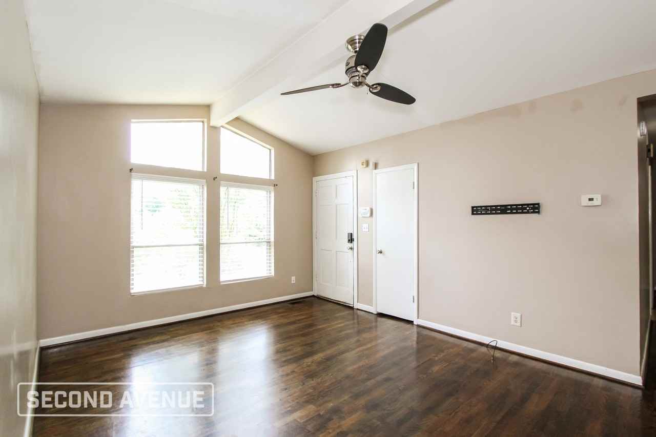 140 Curren St Se - Photo 4 of 23