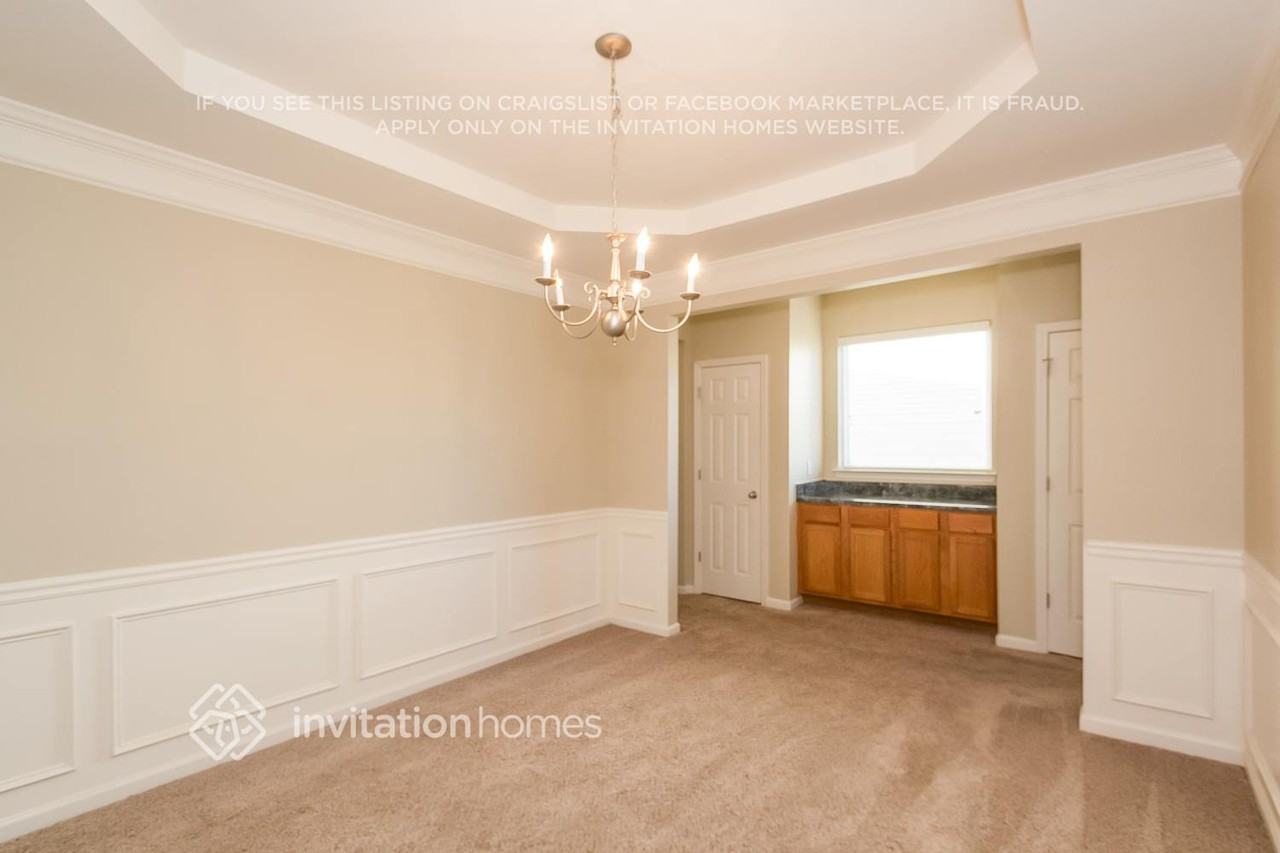 330 Fairpointe Pl - Photo 6 of 15
