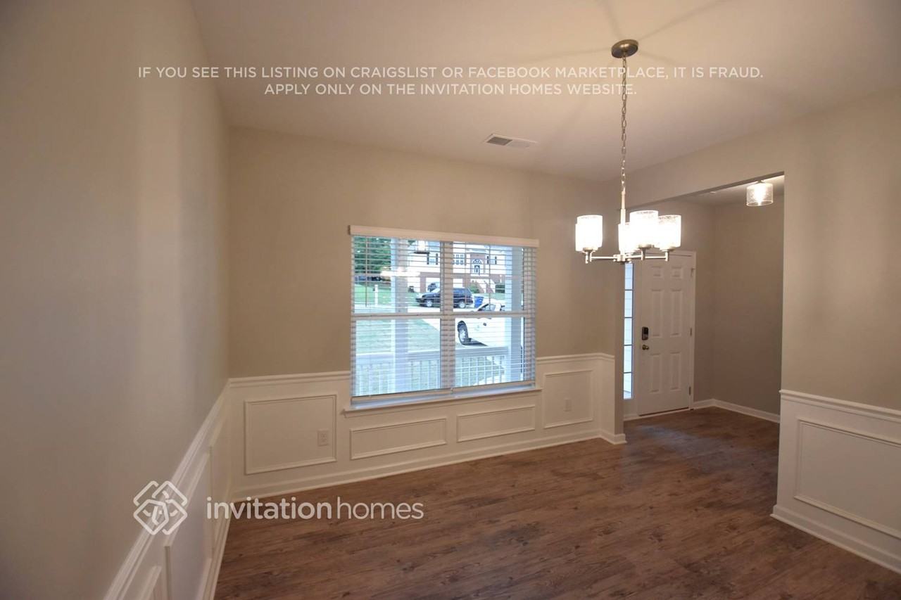 312 Stallings Dr - Photo 5 of 11