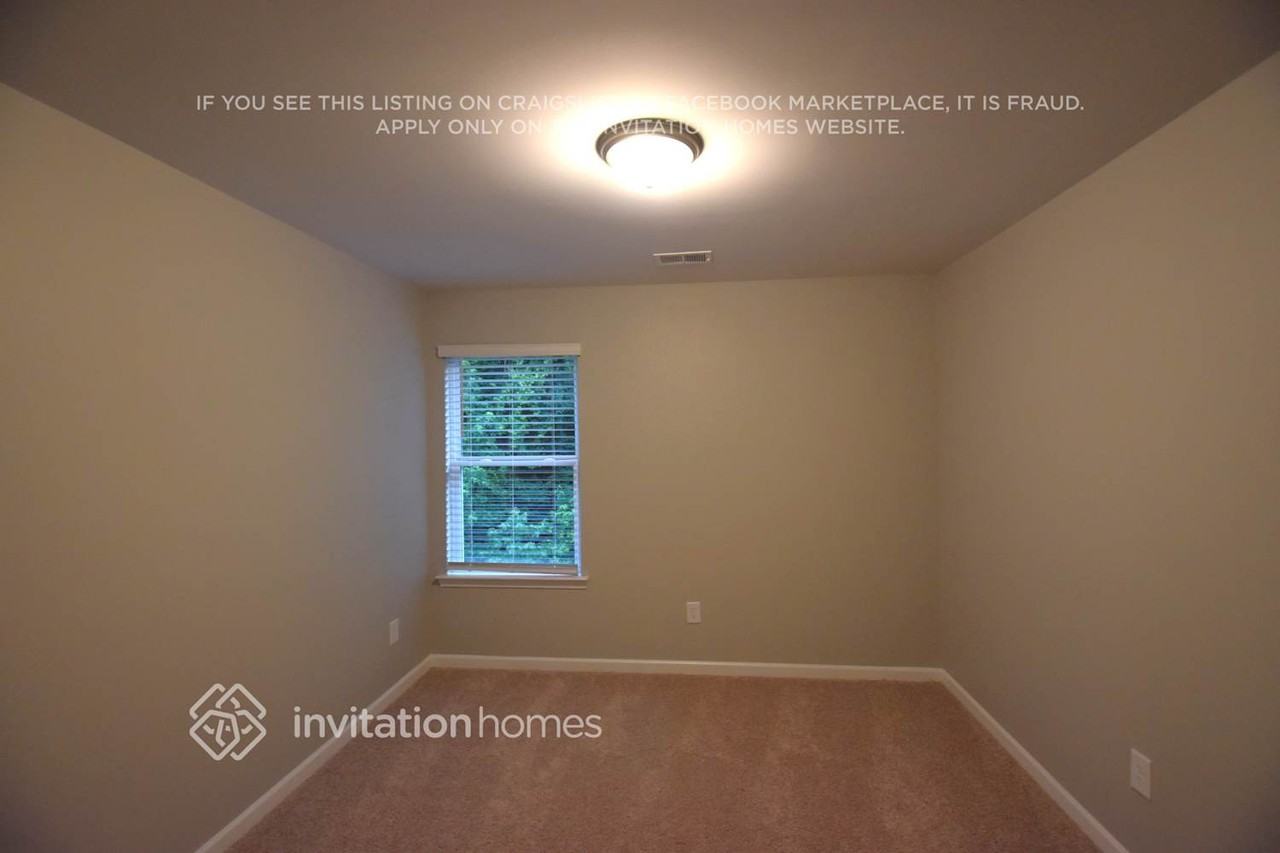 312 Stallings Dr - Photo 7 of 11