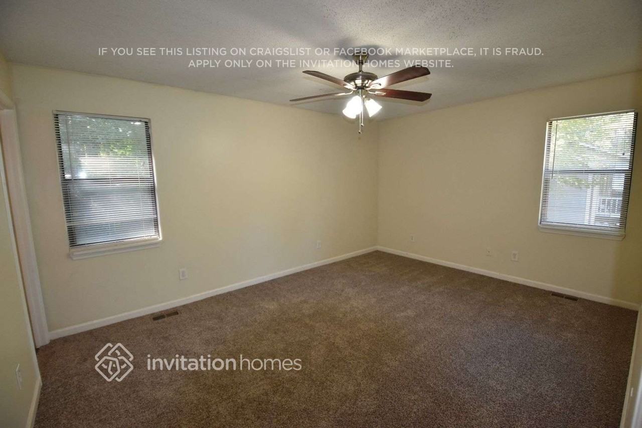 333 Mona Pl - Photo 6 of 11