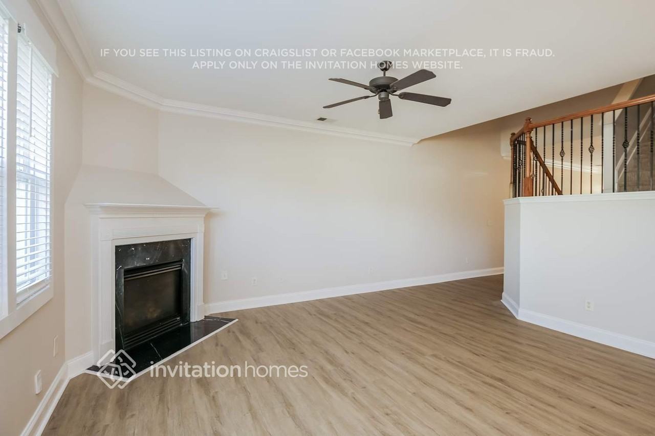 4235 Cold Spring Ct - Photo 2 of 16