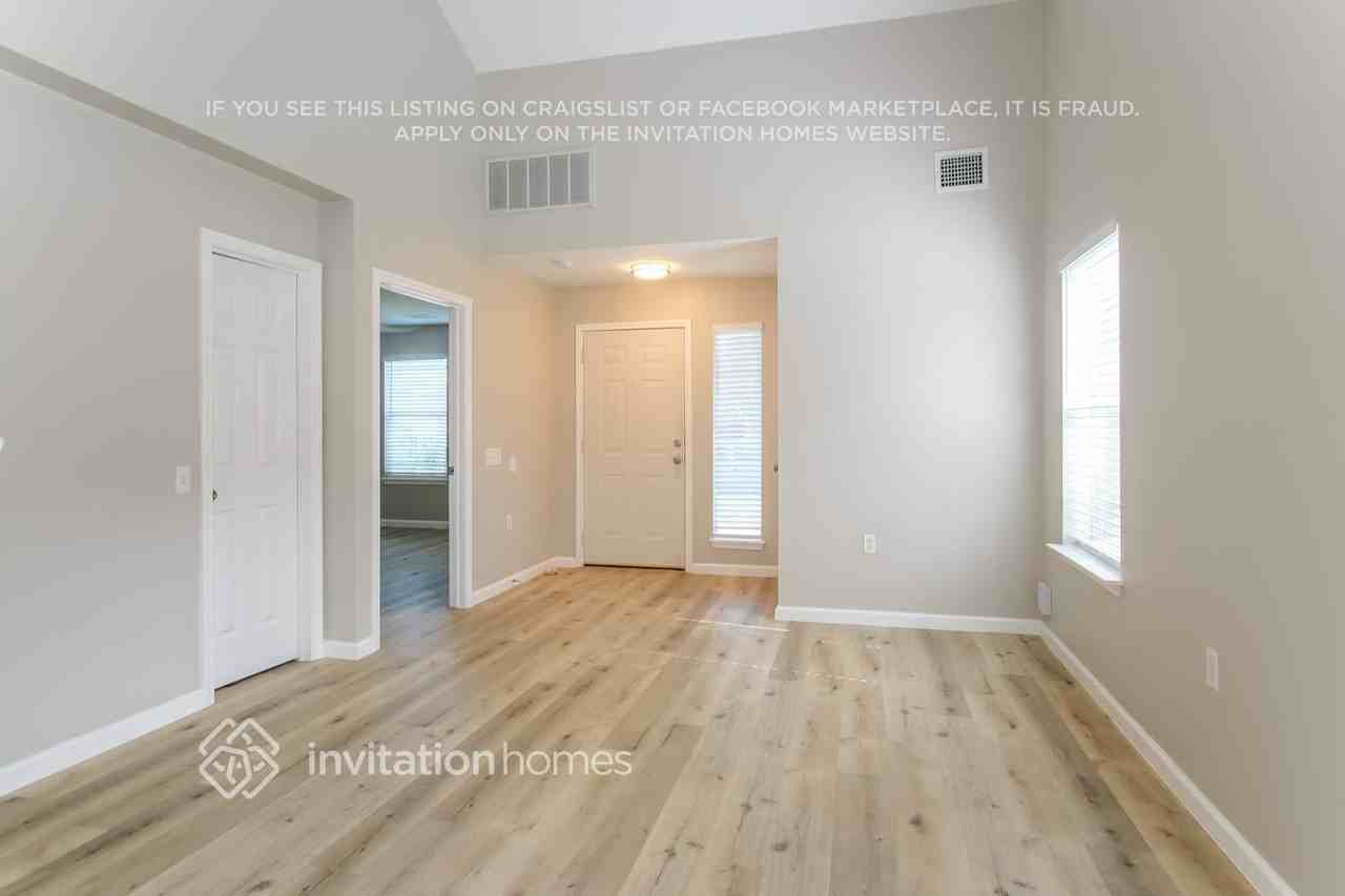 17801 Powder Creek Dr - Photo 4 of 16