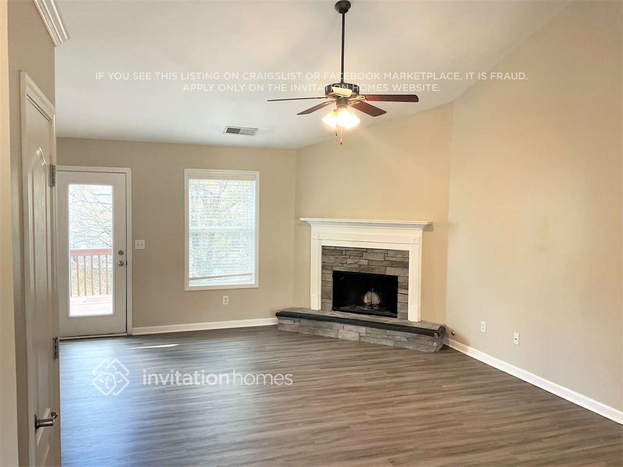 3654 Devon Park Ln Nw - Photo 4 of 19