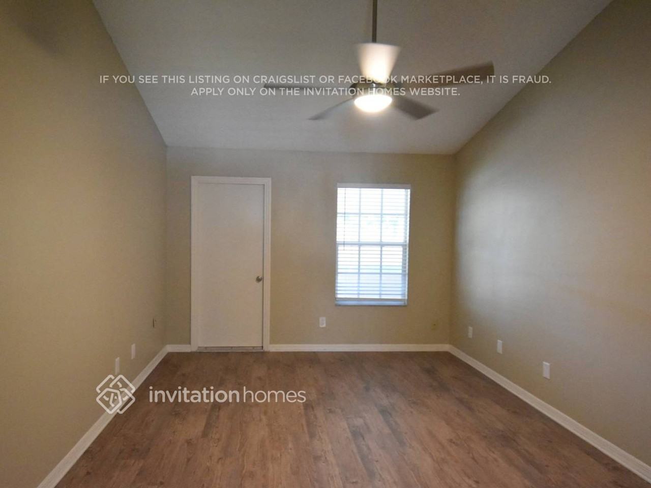 817 Emerald Way - Photo 3 of 14