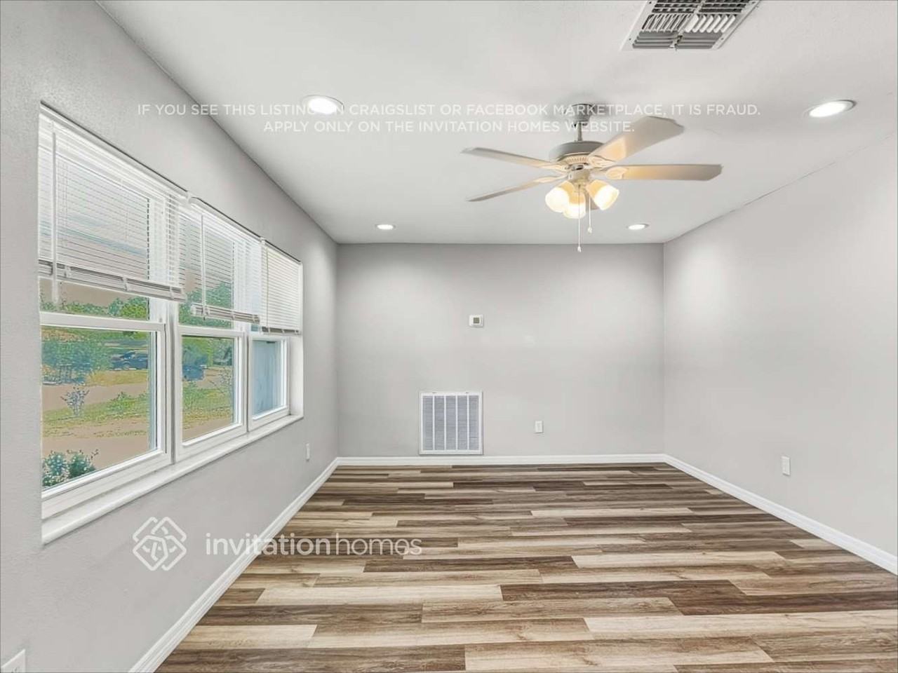 1938 Summit Dr - Photo 5 of 19