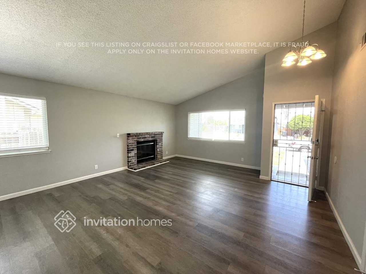 1024 Winters Way - Photo 6 of 19