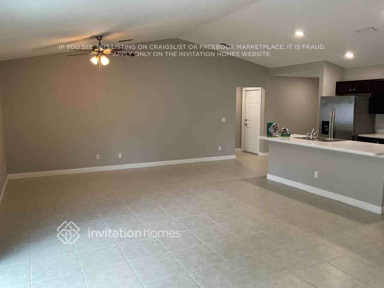 719 Merrimac St Se - Photo 3 of 14