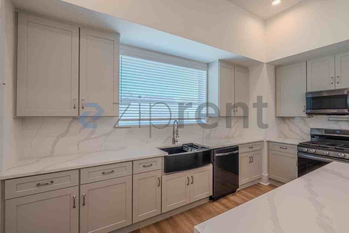 1620 Ojeman Rd #E - Photo 6 of 33