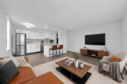 Crystal Court Apartments - Photo 5 of 23