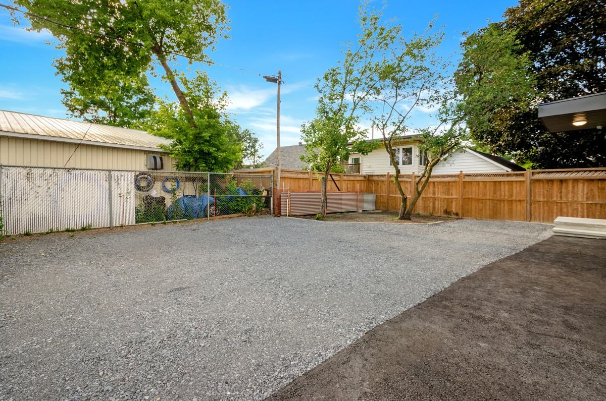 206 Alfred Street - Photo 3 of 20