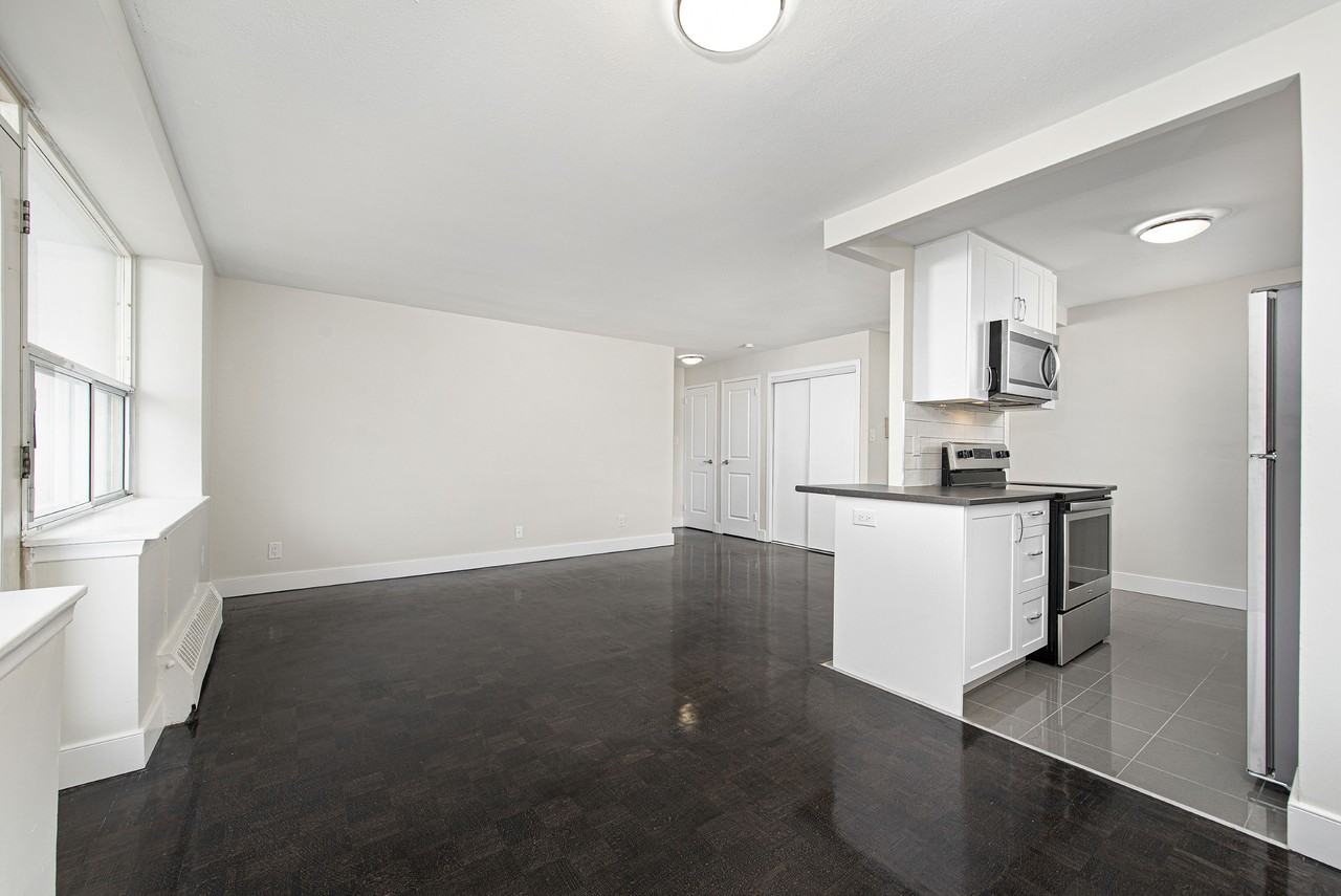 70 Rexdale Blvd - Photo 4 of 13