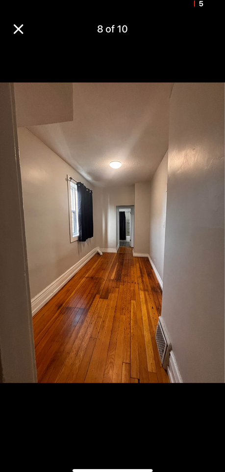 271.5 Selkirk Avenue - Photo 7 of 10