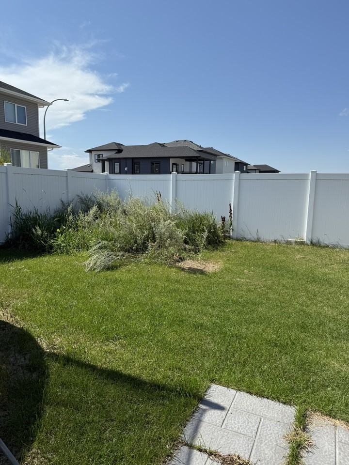 208 Barrett St - Photo 5 of 33