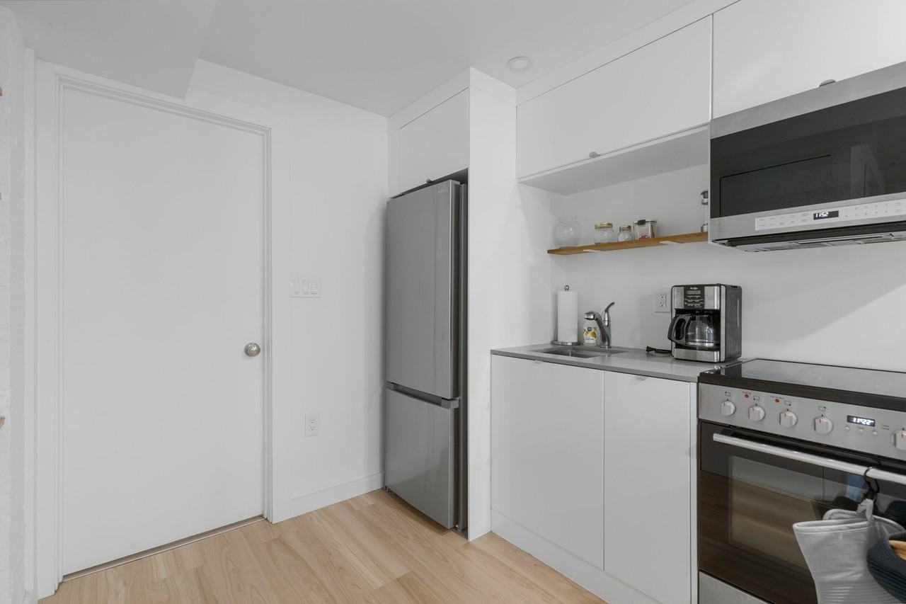 99 Upland Rd - Photo 5 of 19