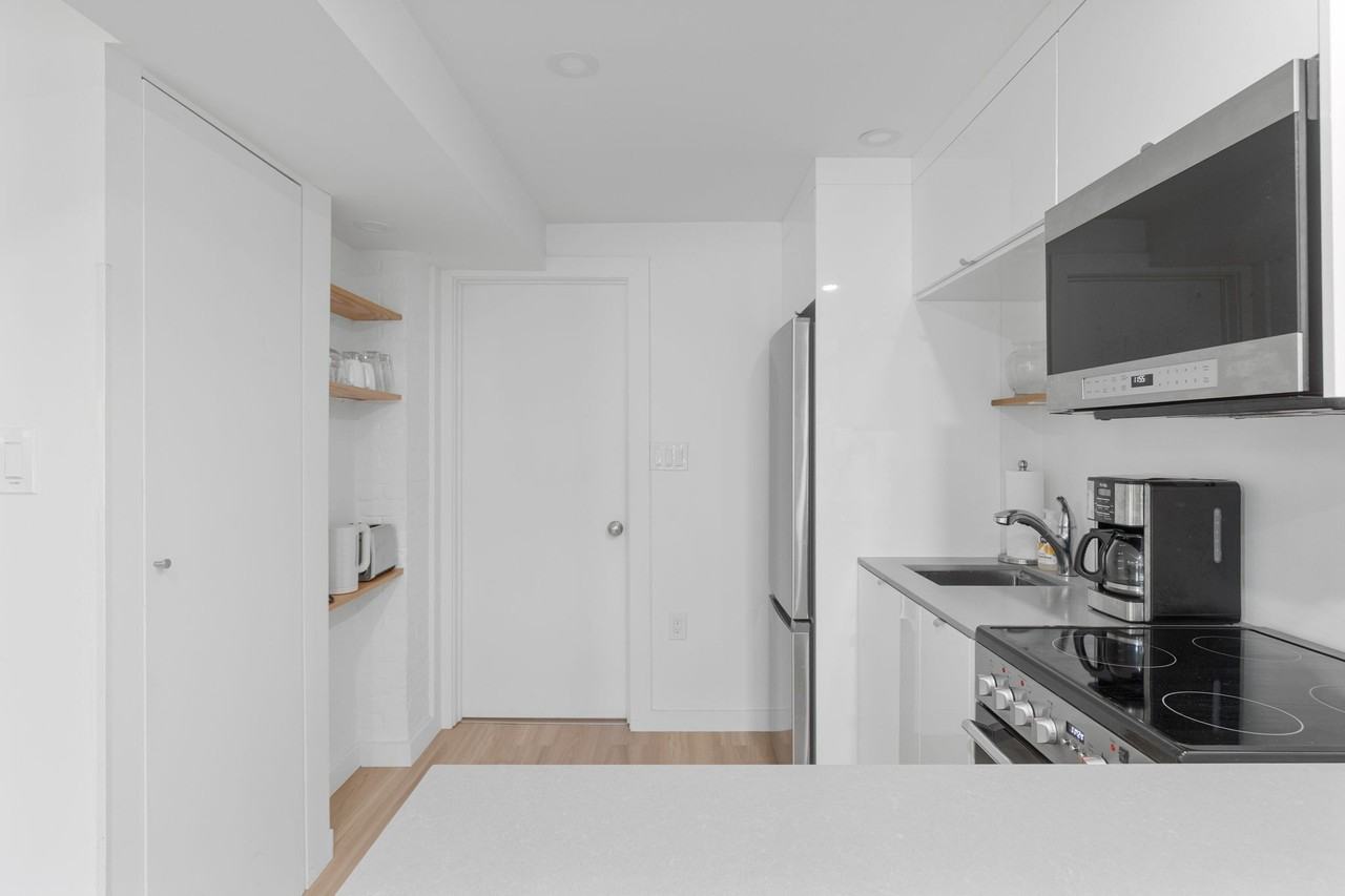 99 Upland Rd - Photo 6 of 19