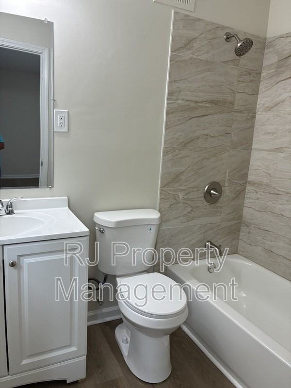 4350 Ann Arbor Ln - Photo 6 of 13