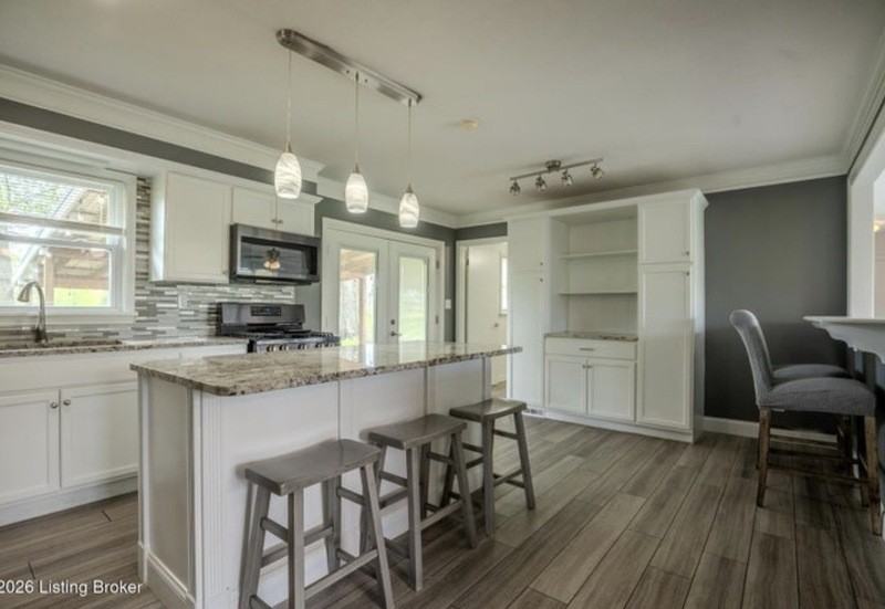5106 Bardstown Rd - Photo 3 of 16