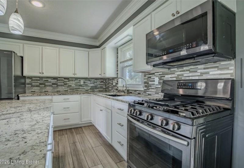 5106 Bardstown Rd - Photo 7 of 16
