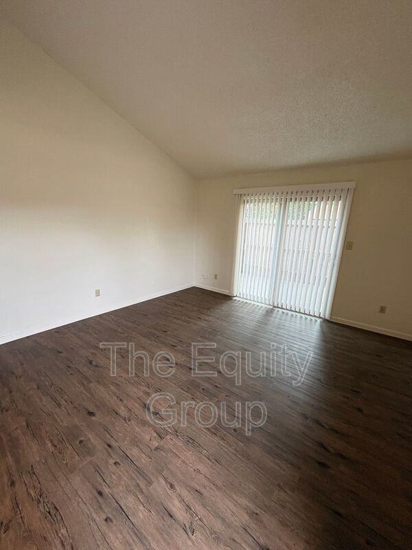 1400 W Elowin Ave - Photo 3 of 19