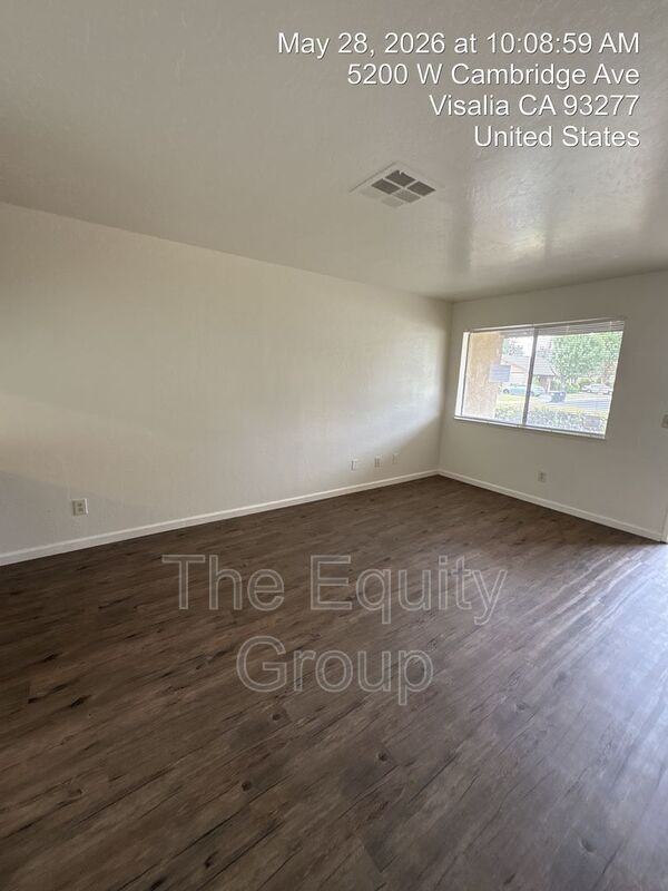 5136 W Cambridge Ave - Photo 3 of 16