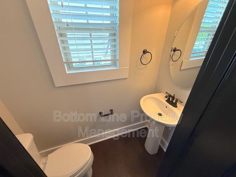2507 Alyssa Ln - Photo 4 of 24
