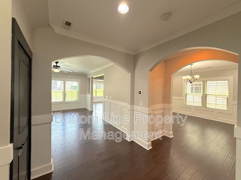 2507 Alyssa Ln - Photo 5 of 24