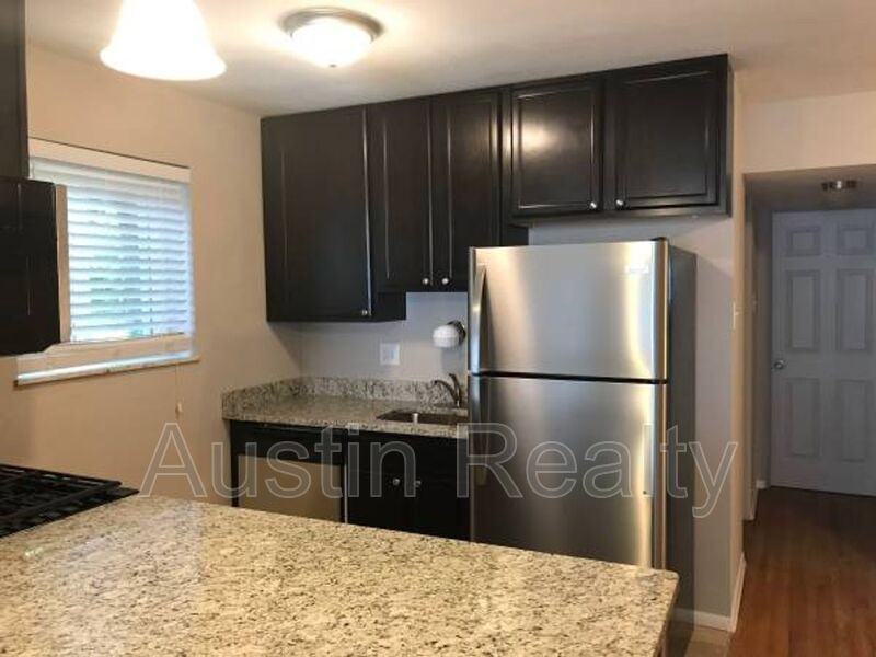 759 Chamberlain Pl #3 - Photo 2 of 6