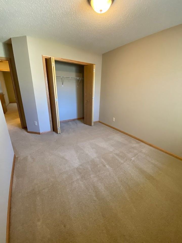 1611 Gunston Dr Apt A - Photo 7 of 11