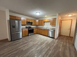 featured image of 1627 Gunston Dr Apt C #Apt C