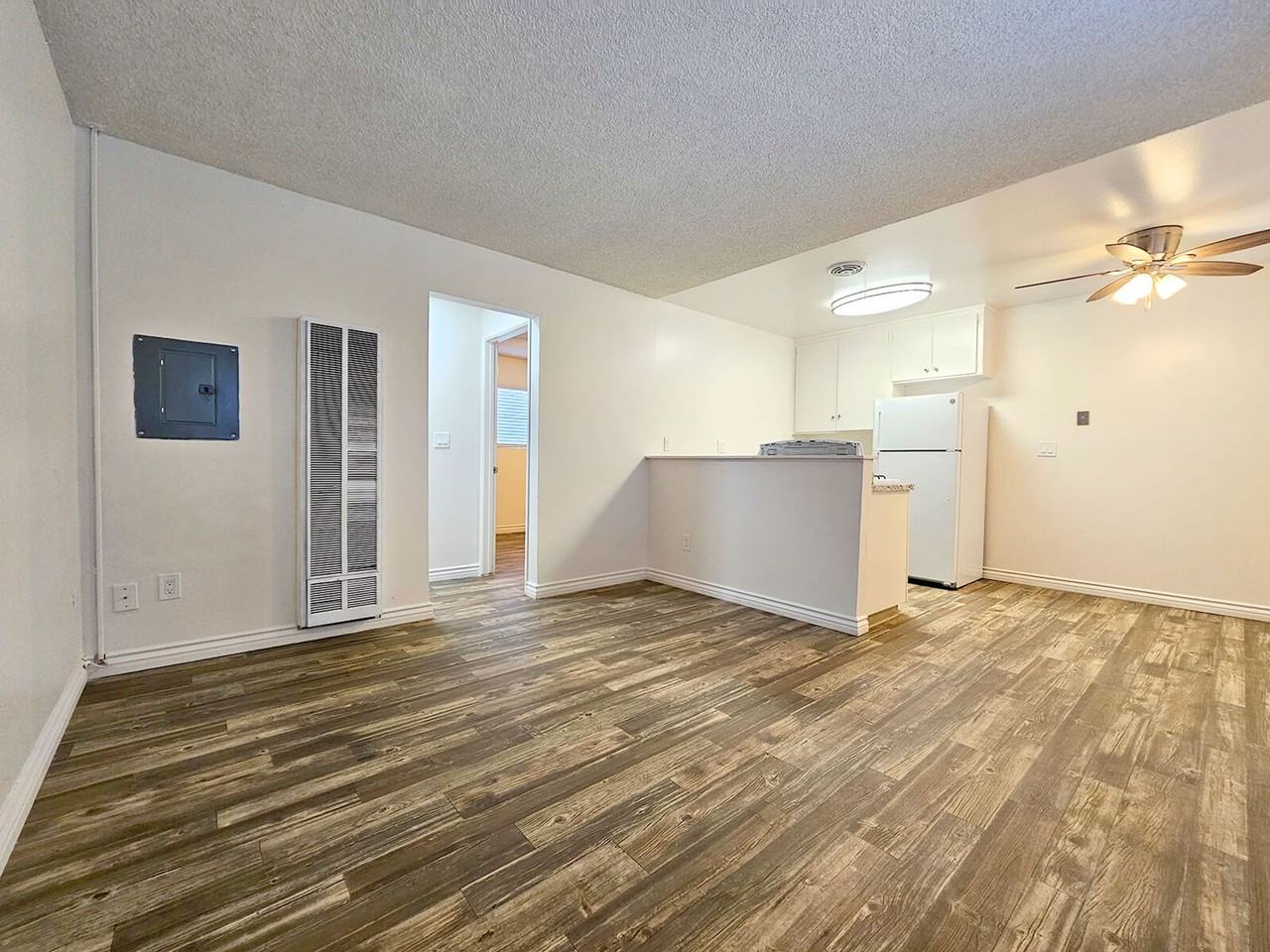 La Mesa Palms - Photo 6 of 14