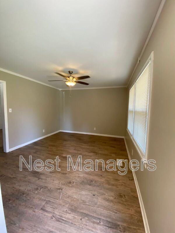 3808 Hartwell Rd - Photo 3 of 26