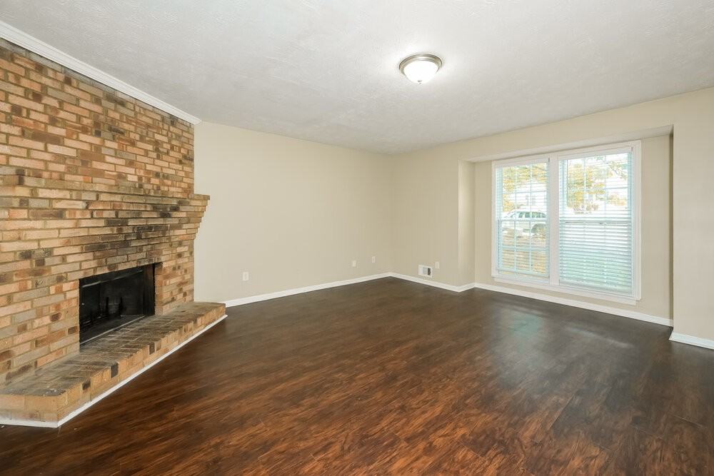 5351 Ridgemere Ct - Photo 4 of 17