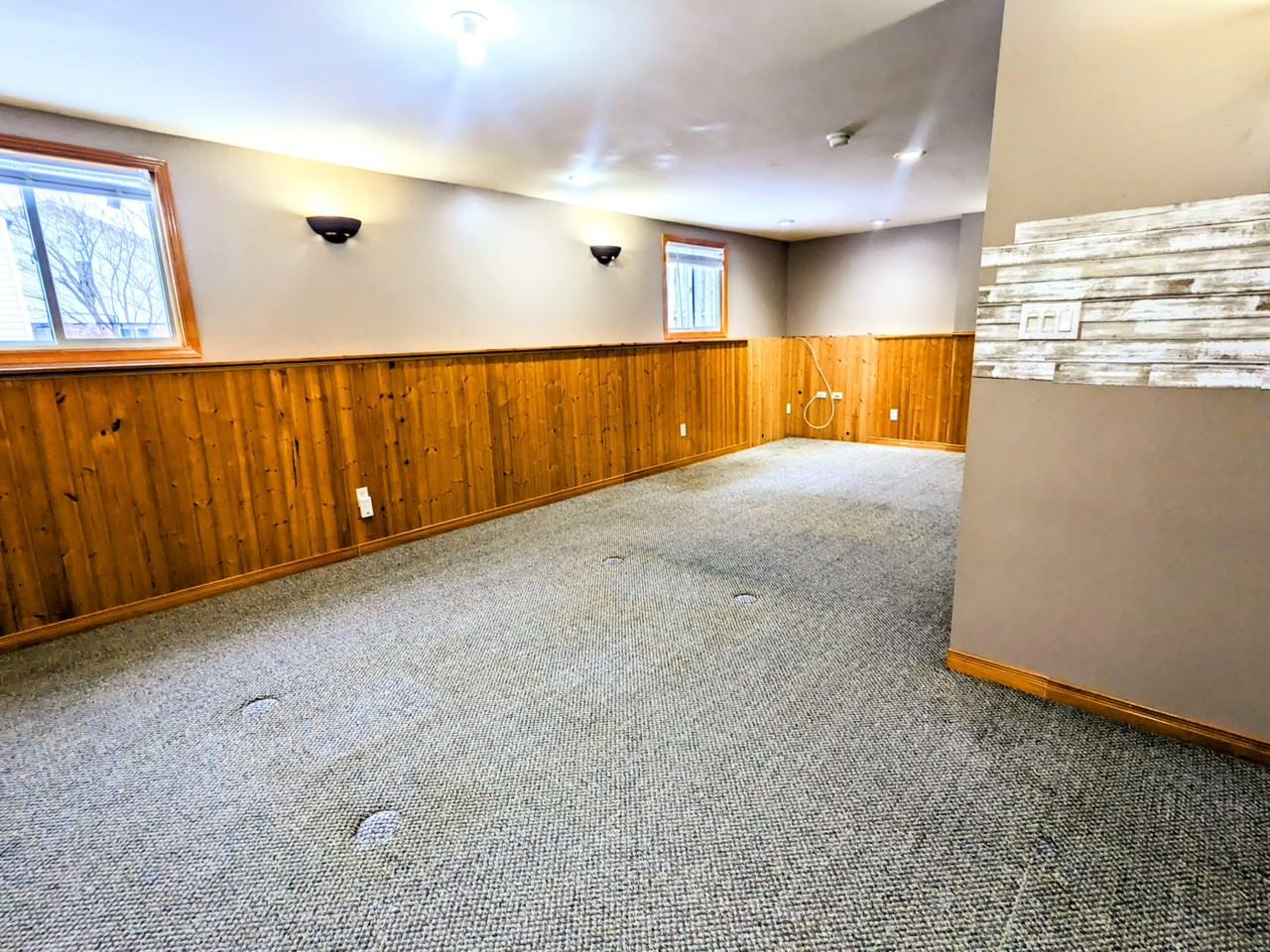 582 Talltree Cres #582 - Photo 7 of 19