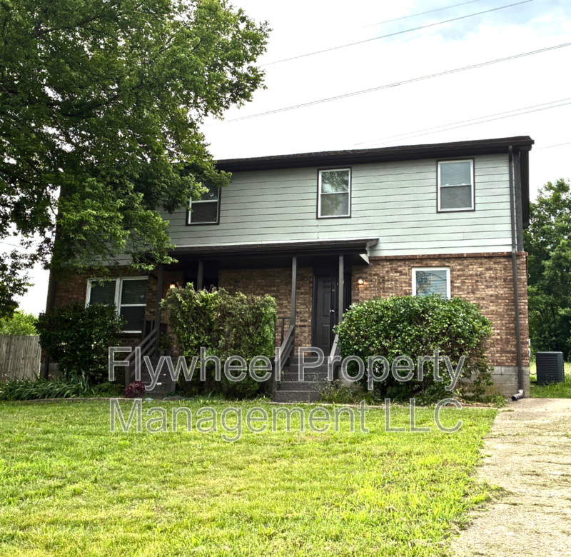 780 Garrison Dr - Photo 2 of 18