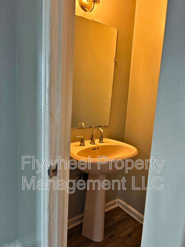 780 Garrison Dr - Photo 7 of 18