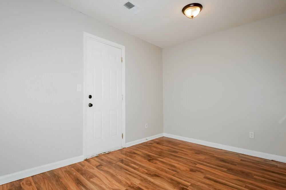7335 Red Maple Dr - Photo 7 of 17