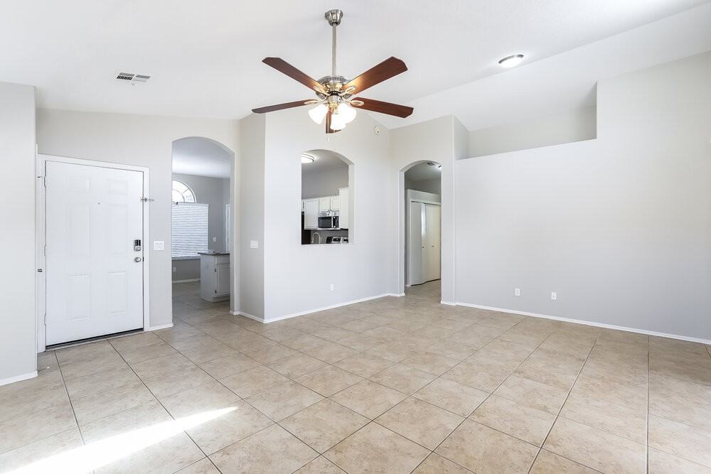 7427 W Tina Ln - Photo 6 of 19