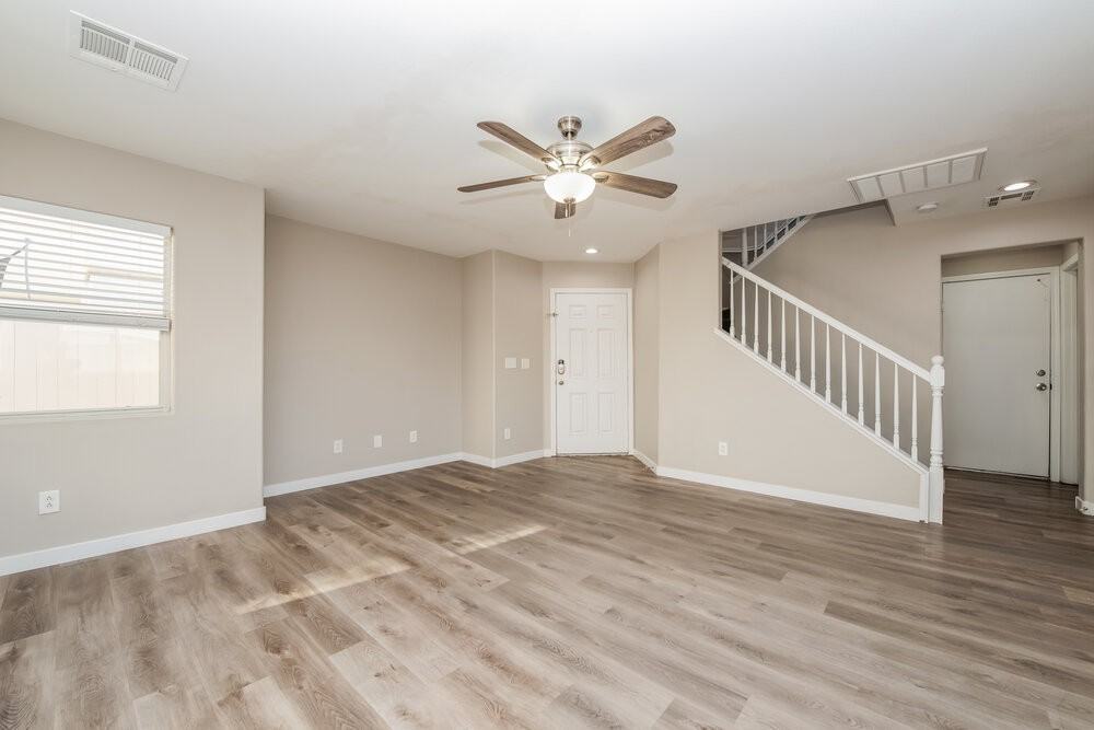 8325 New Leaf Ave - Photo 5 of 17