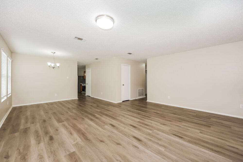 5312 Newcastle Ln - Photo 3 of 16
