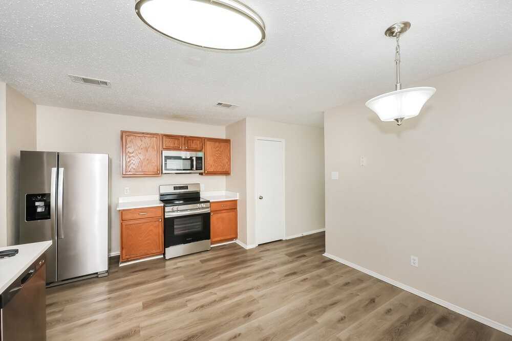 5312 Newcastle Ln - Photo 7 of 16