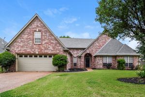 featured image of 2704 Greencliff Dr