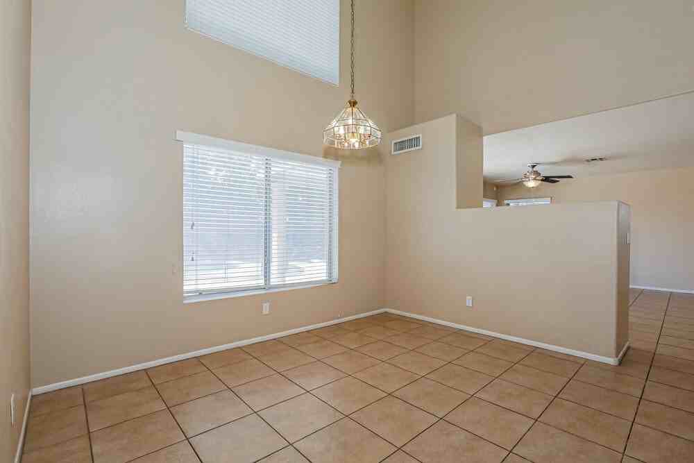 919 W Juanita Ave - Photo 5 of 17