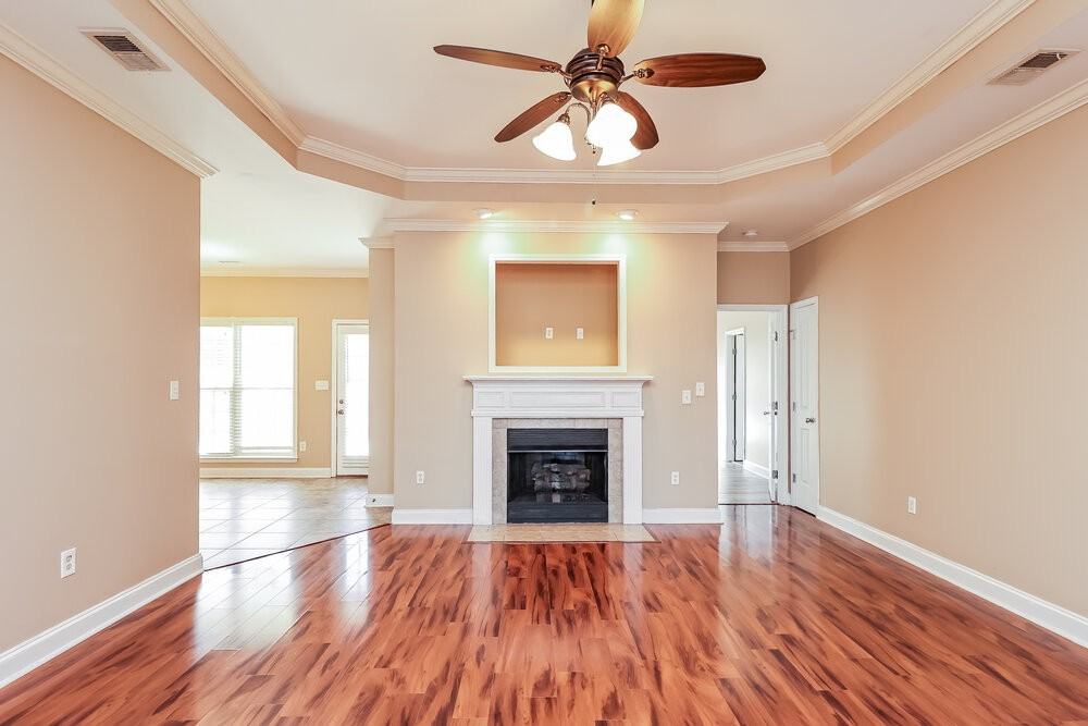 2045 Highview Way - Photo 5 of 25