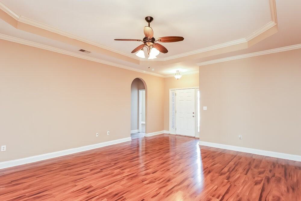 2045 Highview Way - Photo 6 of 25