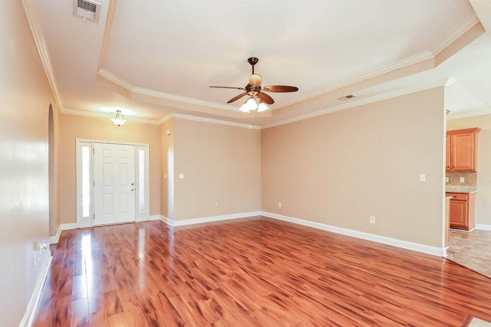 2045 Highview Way - Photo 7 of 25