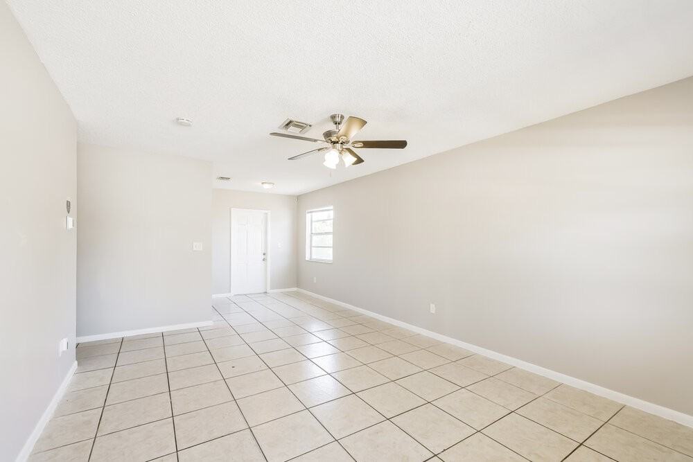 809 Nw 2nd Ave - Photo 7 of 16